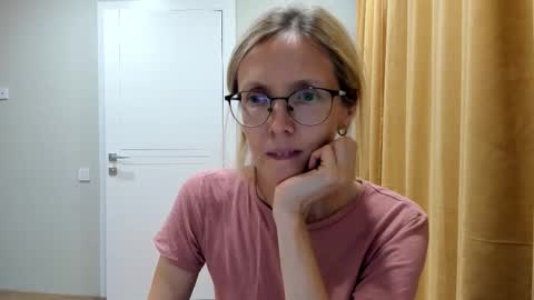 AngelMomm online show from September 25, 3:44 pm