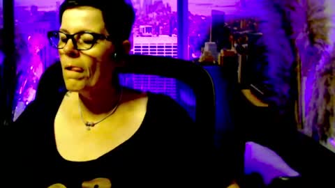 MollySun Nina Randmann online show from July 13, 5:35 pm
