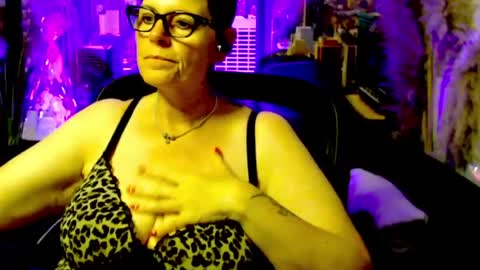 MollySun Nina Randmann online show from July 17, 4:32 pm