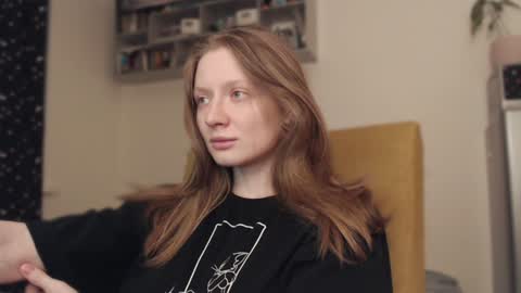 mollytucker online show from January 4, 2:14 pm