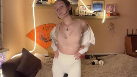 Hermina  online show from February 12, 4:08 pm