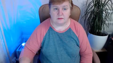 Mommy99X online show from December 3, 7:30 am