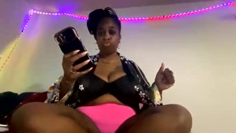 THiKKUMZ online show from July 9, 2:14 am