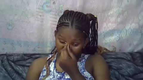 momsdoll online show from April 10, 7:03 am