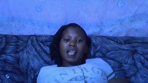 momsdoll online show from February 3, 6:40 am