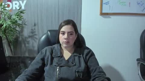 Snapshot of mona28__ chatting on September 21, 11:20 am Mona online show from September 21, 11:20 am