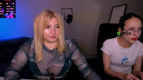 Mona  online show from September 9, 7:35 pm