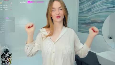 Mona online show from October 29, 7:38 pm