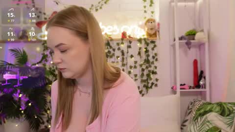 monicaasis online show from February 8, 6:00 pm