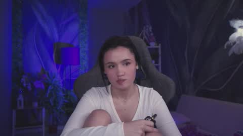 monica online show from March 22, 8:20 am