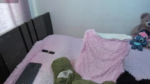 Monica online show from November 15, 5:03 pm