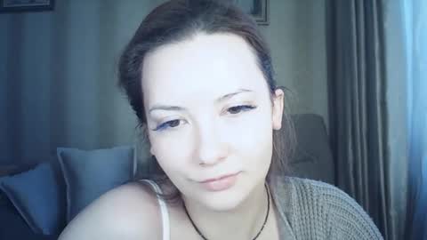 moodiemira online show from March 12, 3:15 pm