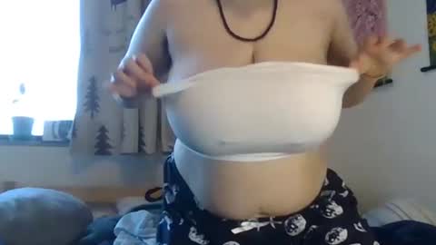 Moo Jay online show from January 13, 7:00 am