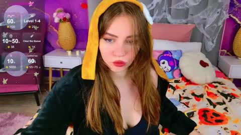 Moon  Bunny online show from October 25, 4:58 pm