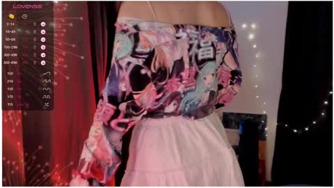 Snapshot of moon__girl chatting on February 27, 7:47 pm Roxy online show from February 27, 7:47 pm