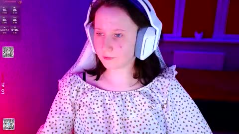 Lola online show from February 16, 2:50 pm