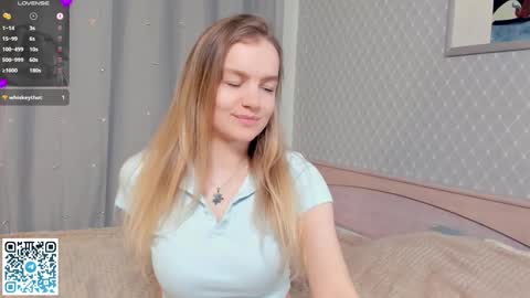 moon_puzzles online show from December 19, 8:01 pm