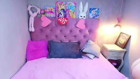 Charlotte online show from February 16, 6:52 pm