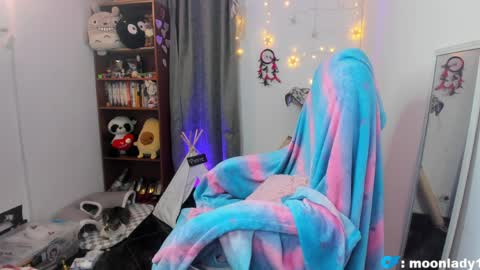 MOON  online show from April 9, 4:48 am