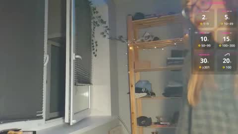 Snapshot of moonlight__lovers chatting on October 4, 8:46 pm Dana online show from October 4, 8:46 pm