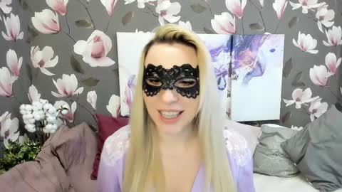 Emma online show from November 16, 1:44 pm