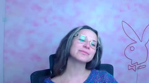 Susanna online show from December 18, 1:05 pm