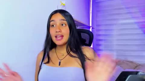 morena_rodriguez_9 online show from January 8, 6:45 pm