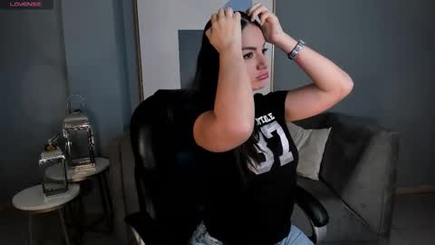 Morgan Hicks online show from February 3, 7:07 pm