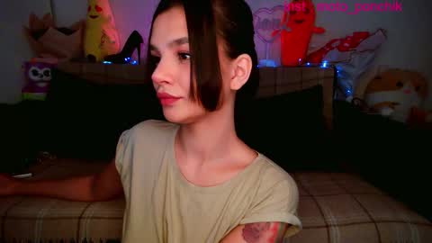 Kris online show from October 19, 5:42 am