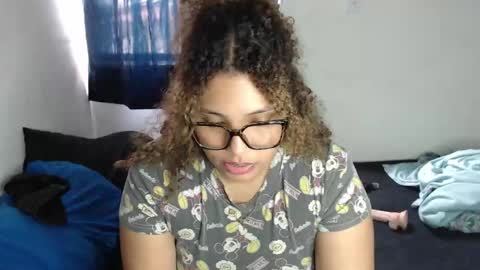 mrs_afroditha online show from February 21, 6:08 pm