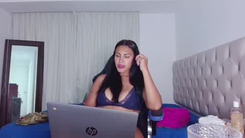 Snapshot of ms_freya chatting on February 19, 2:44 am Freya online show from February 19, 2:44 am