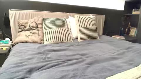 Melanie online show from October 9, 7:56 am