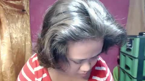 Nathalie online show from June 25, 2:22 am