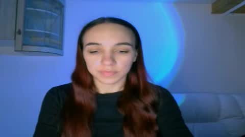 ms_sophiee online show from February 15, 2:04 am