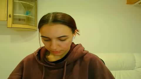 ms_sophiee online show from January 22, 5:38 pm