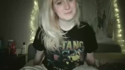 msclairewhatever online show from November 21, 10:50 am