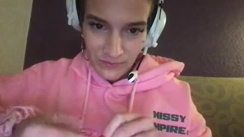 Tara Jane online show from November 29, 8:02 pm