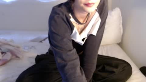   online show from January 12, 9:09 pm