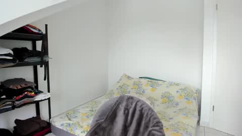 LOVELY JULIA  Peter DAY online show from June 3, 7:53 am