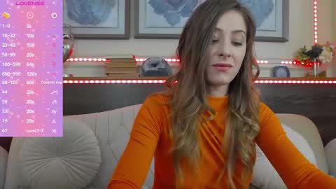 Luna  online show from November 11, 7:22 pm