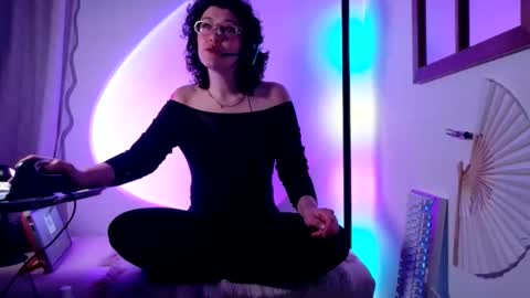 Mx. Anouk Divine online show from February 22, 5:19 am