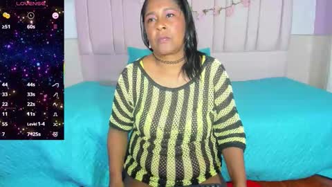 Snapshot of mya_blaze chatting on October 3, 3:17 pm mya_blaze online show from October 3, 3:17 pm