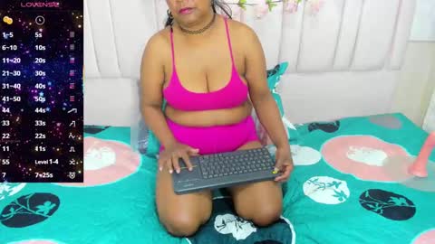 Snapshot of mya_blaze chatting on October 9, 2:43 pm mya_blaze online show from October 9, 2:43 pm