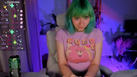 MylaFlores online show from November 2, 3:10 am