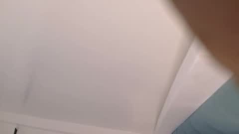 myline_ online show from March 30, 4:17 pm