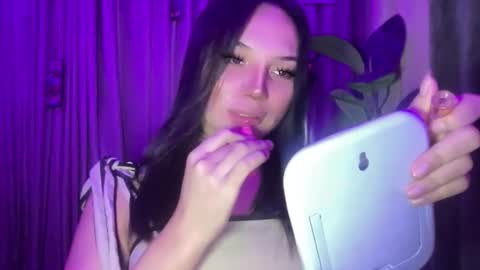 UR GIRL NEXTDOOR online show from April 9, 7:47 am