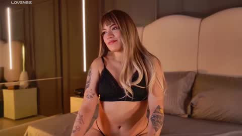 Snapshot of mysticalsoul_ chatting on February 7, 8:31 pm Rub online show from February 7, 8:31 pm