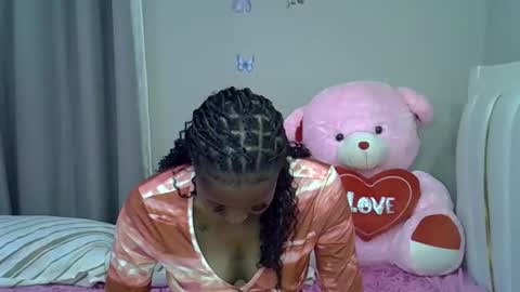 Cupcake online show from April 12, 5:16 pm