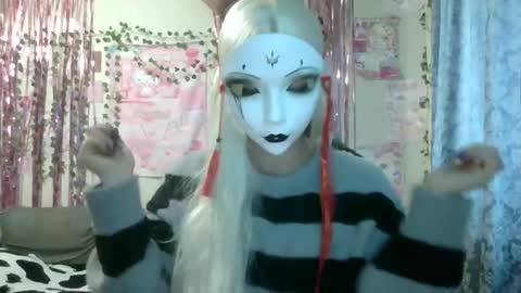 mysticyumiko online show from December 15, 7:35 am