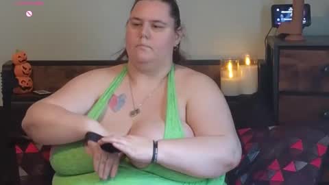 Mzjuicybootay online show from October 3, 7:52 pm